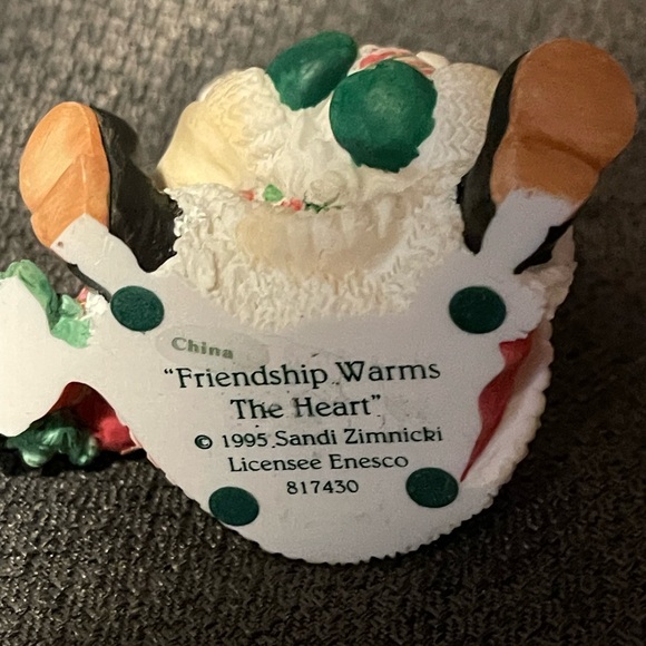 Friendship Warms The Heart" Vintage Enesco 1995 santa figurine - Picture 7 of 7